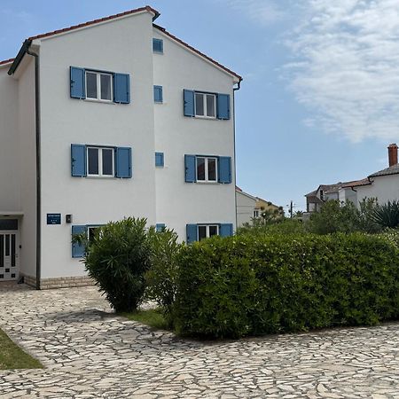 Apartman Theresa Barbat na Rabu Zewnętrze zdjęcie