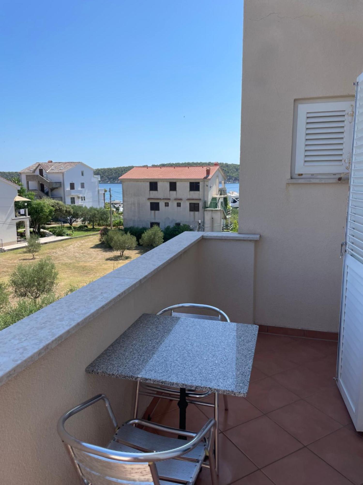 Apartman Theresa Barbat na Rabu Zewnętrze zdjęcie